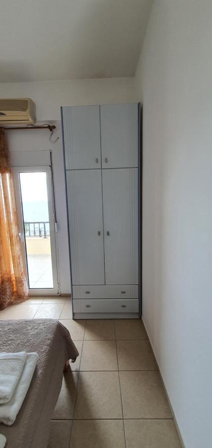 Eirini Apts On The Beach Psari Forada エクステリア 写真