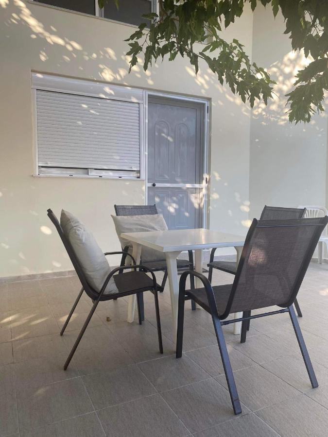 Eirini Apts On The Beach Psari Forada エクステリア 写真