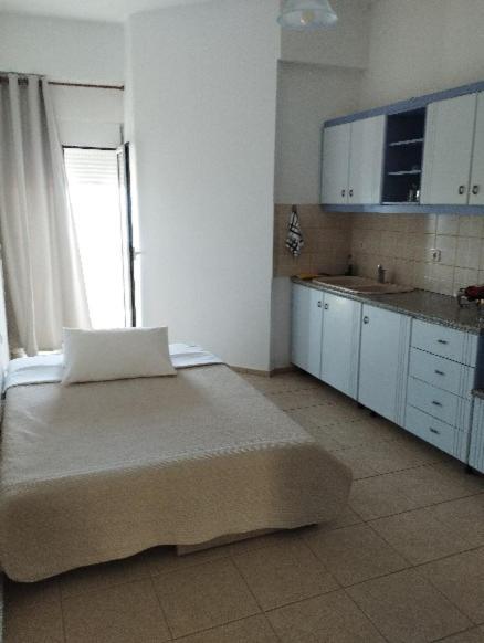 Eirini Apts On The Beach Psari Forada エクステリア 写真