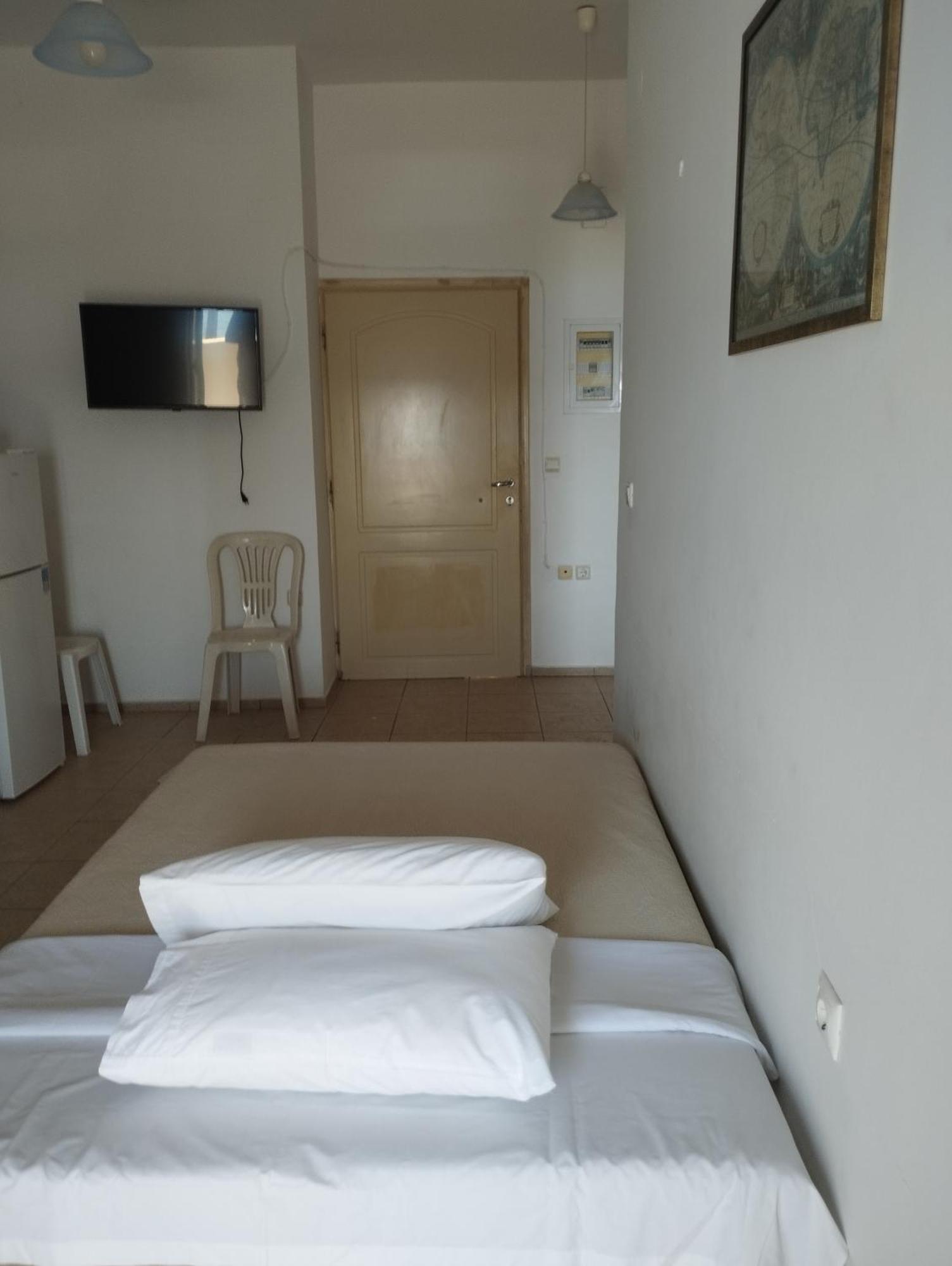 Eirini Apts On The Beach Psari Forada エクステリア 写真