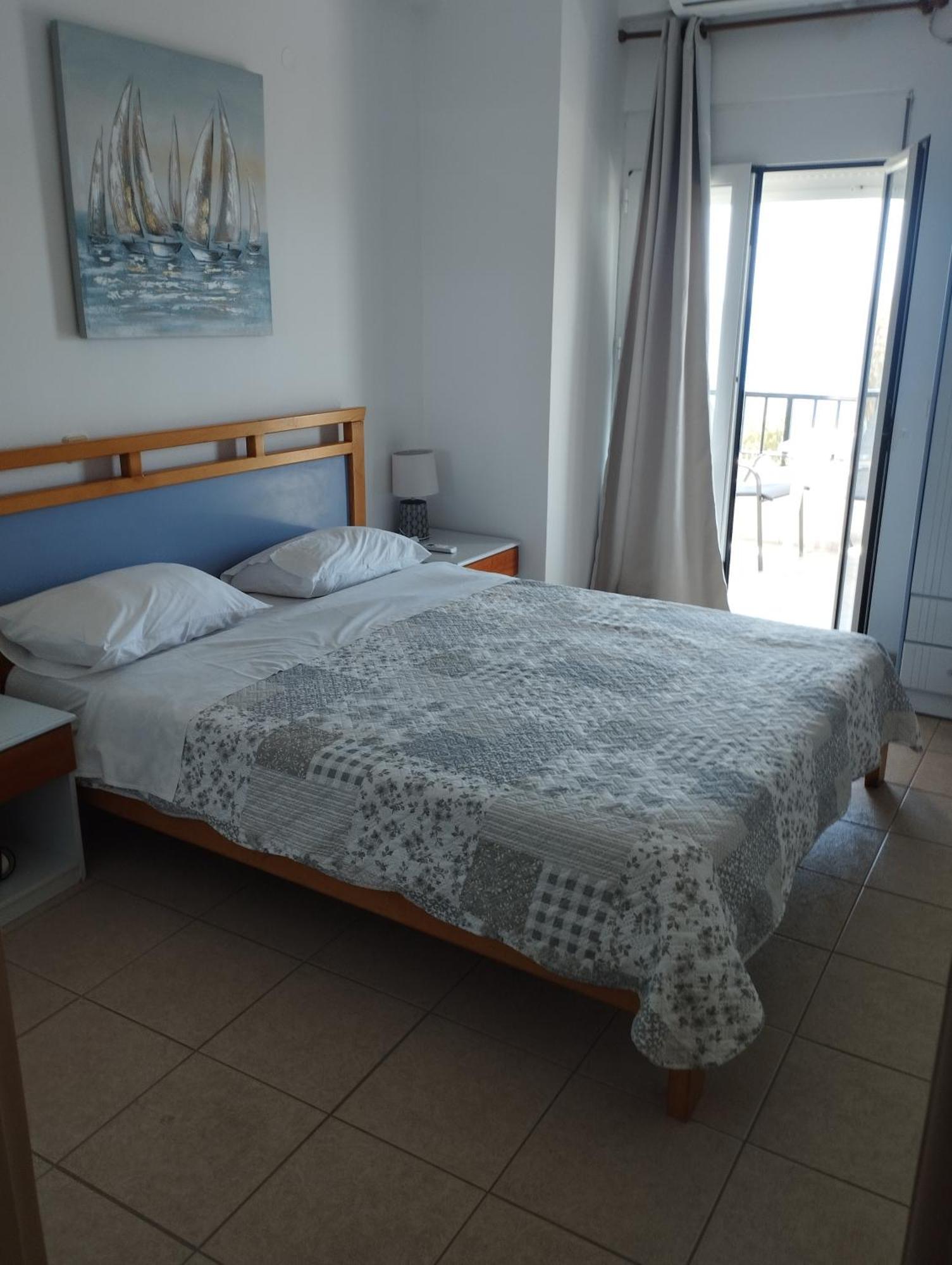 Eirini Apts On The Beach Psari Forada エクステリア 写真
